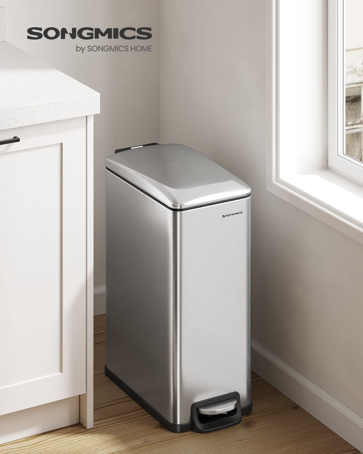 13 Gallon Stainless Steel Kitchen Trash Can with Lid R6545