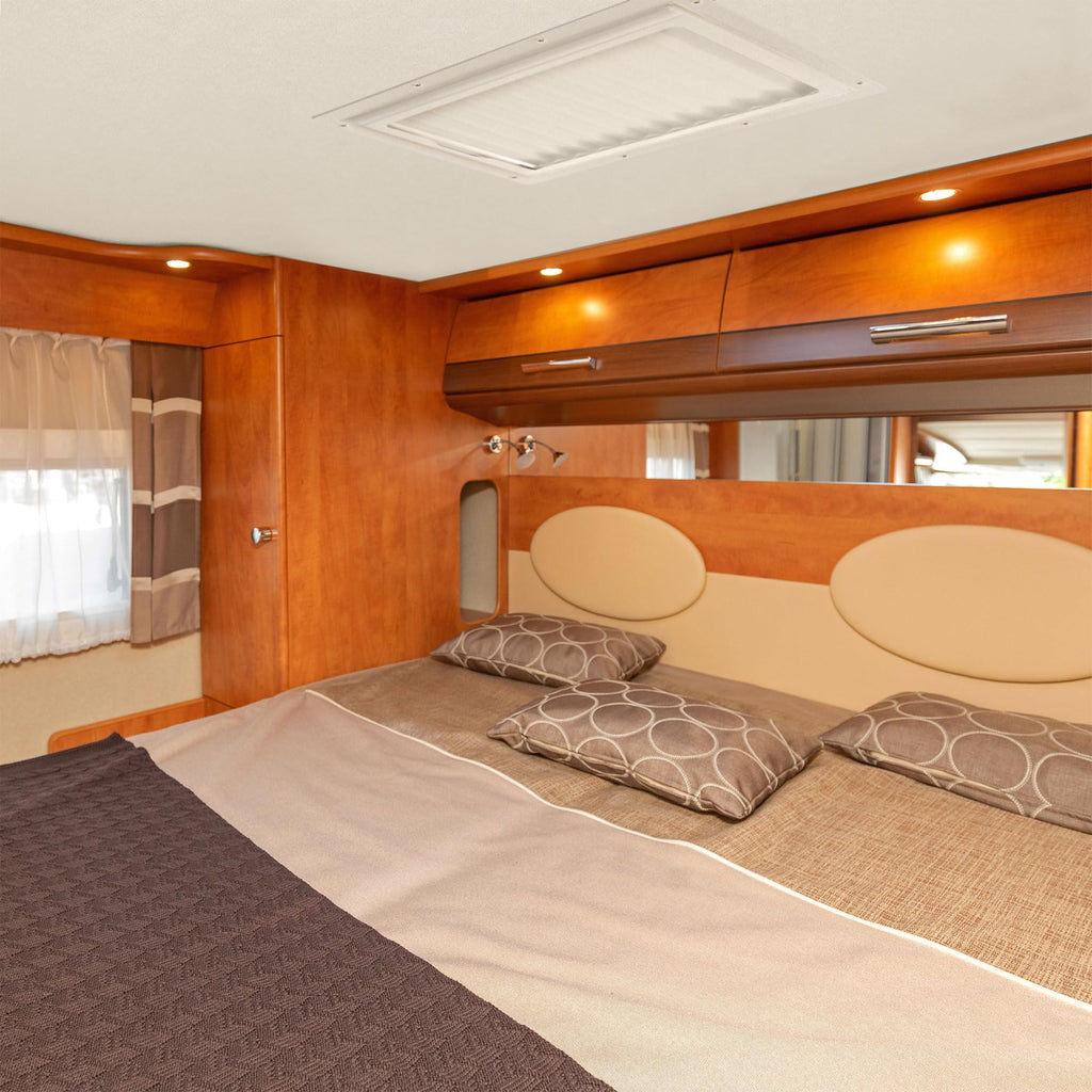 RV Skylight Shade L452